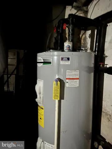 $179,900 | 1703 Industrial Park Road, Mifflintown, PA 17059