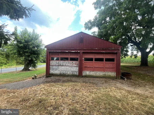 $179,900 | 1703 Industrial Park Road, Mifflintown, PA 17059