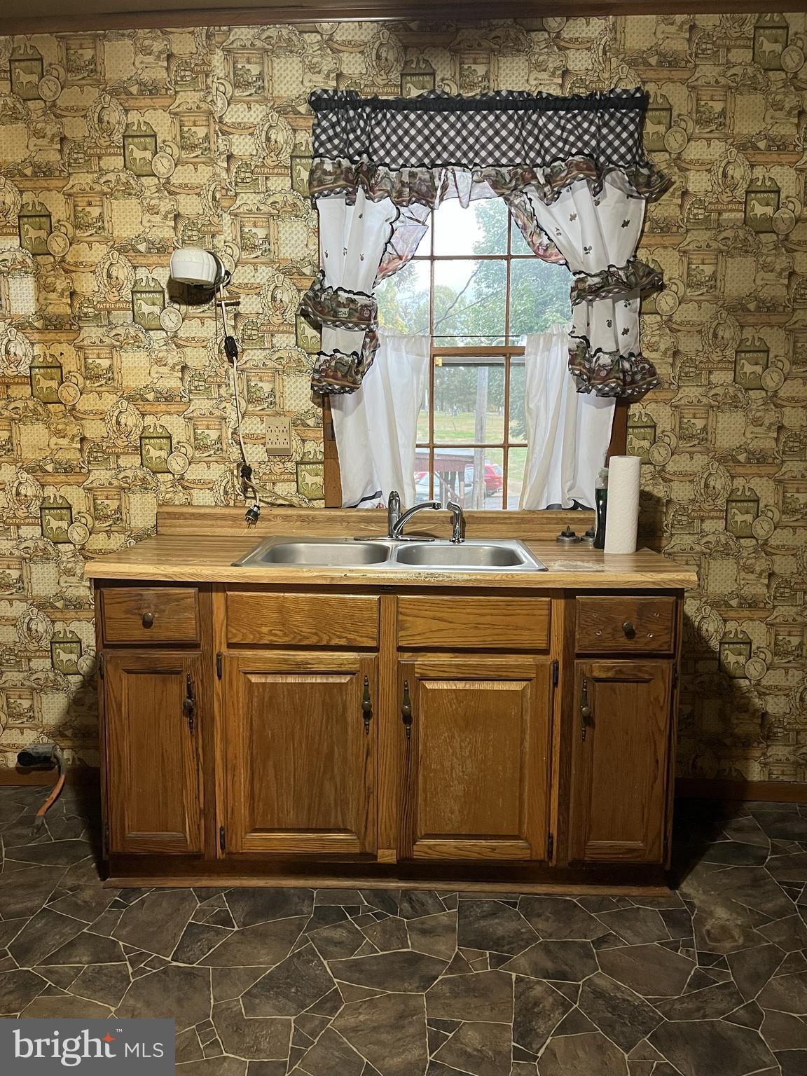 1703 Industrial Park Road Mifflintown, PA 17059 - Photo 5 of 66