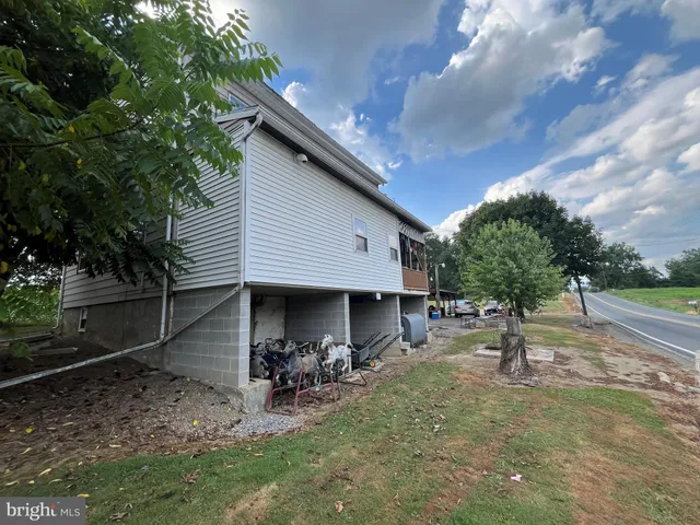 $179,900 | 1703 Industrial Park Road, Mifflintown, PA 17059