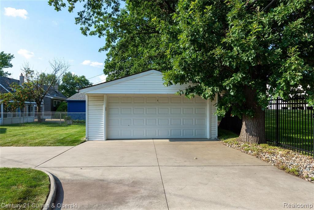 3302 Harvard Road Royal Oak, MI 48073 - Photo 22 of 24