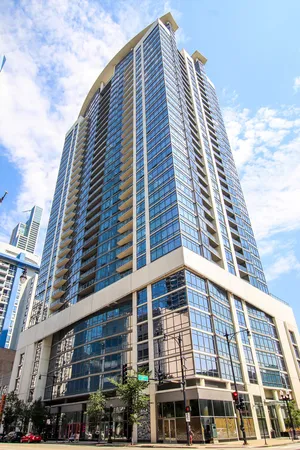 $3,750 | 100 East 14th Street, Unit 1706, Chicago, IL 60605