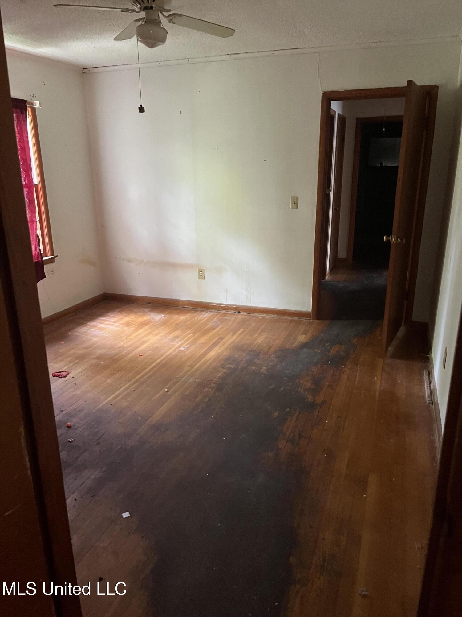 517 Washington Street Moorhead, MS 38761 - Photo 7 of 19 Bedroom 1-off Kitchen