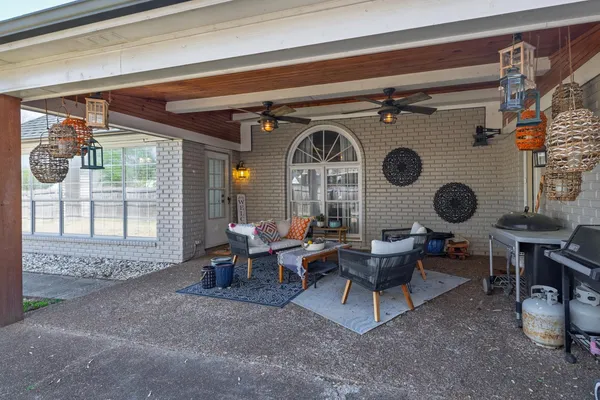 $370,000 | 8906 Pembroke Ellis Drive, Bartlett, TN 38133