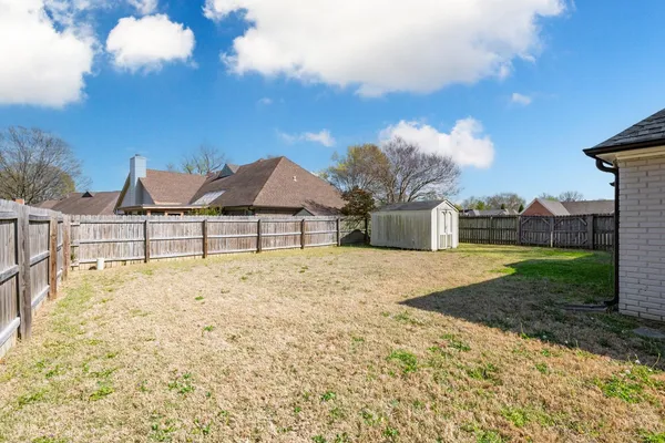 $370,000 | 8906 Pembroke Ellis Drive, Bartlett, TN 38133