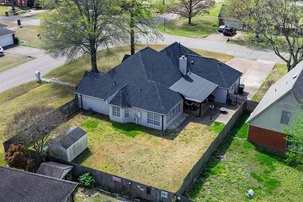 $370,000 | 8906 Pembroke Ellis Drive, Bartlett, TN 38133