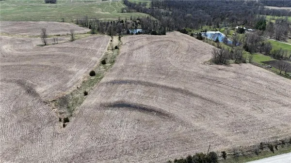 $300,000 | Drake Avenue, Pattonsburg, MO 64670