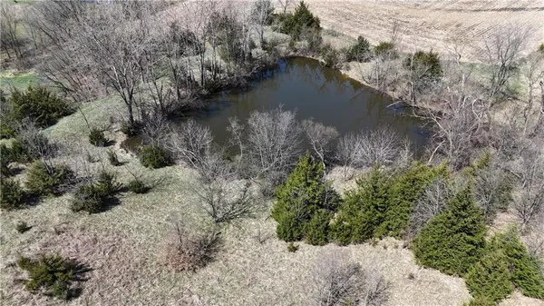 $300,000 | Drake Avenue, Pattonsburg, MO 64670