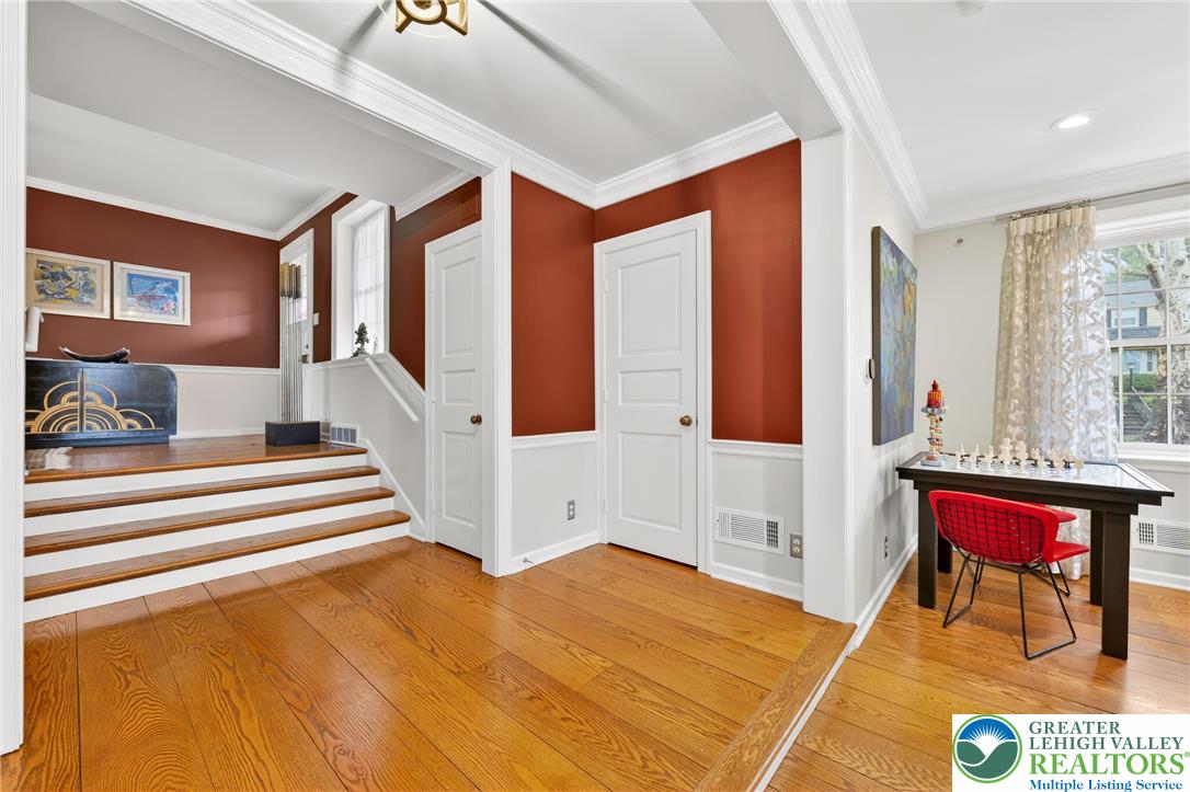 2011 Sycamore Street Bethlehem, PA 18017 - Photo 12 of 96