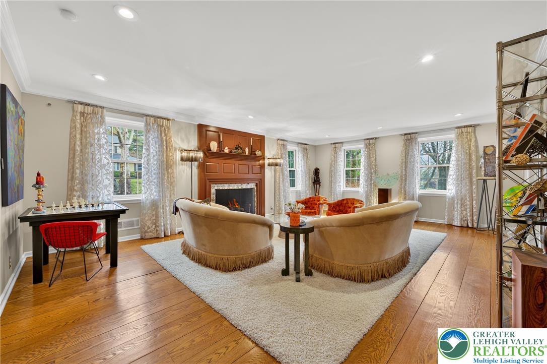 2011 Sycamore Street Bethlehem, PA 18017 - Photo 14 of 96