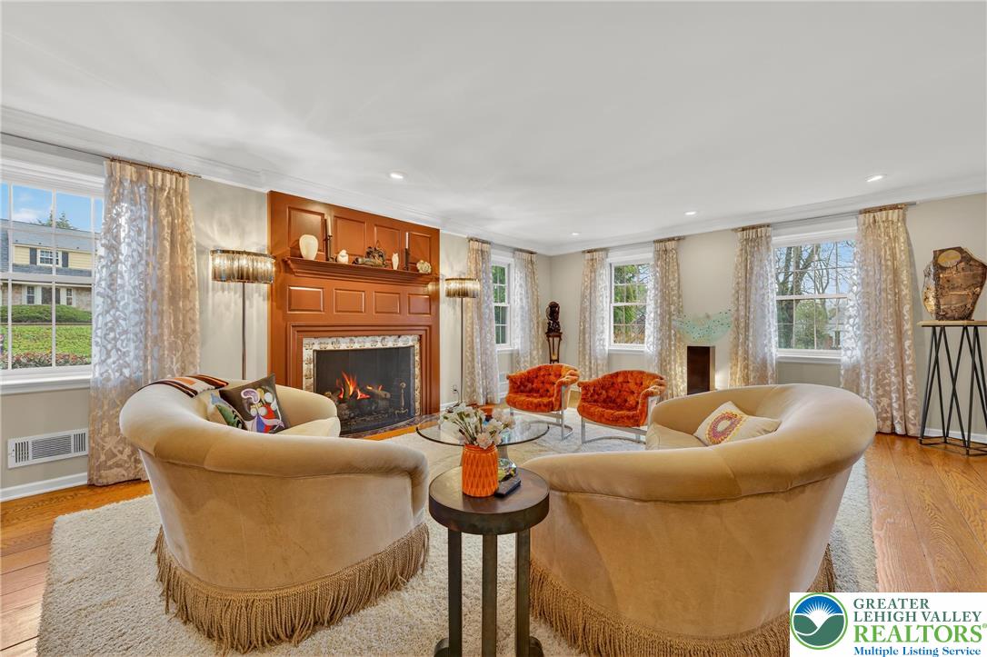 2011 Sycamore Street Bethlehem, PA 18017 - Photo 15 of 96