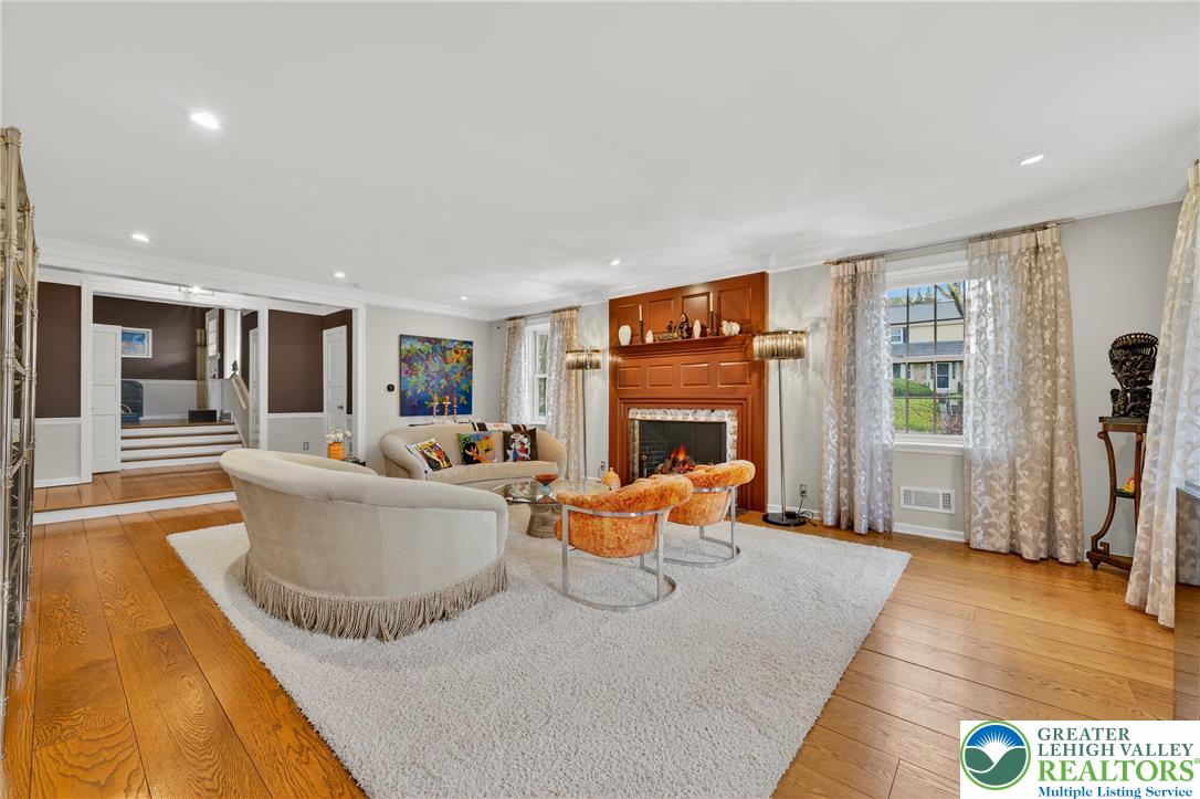 2011 Sycamore Street Bethlehem, PA 18017 - Photo 16 of 96