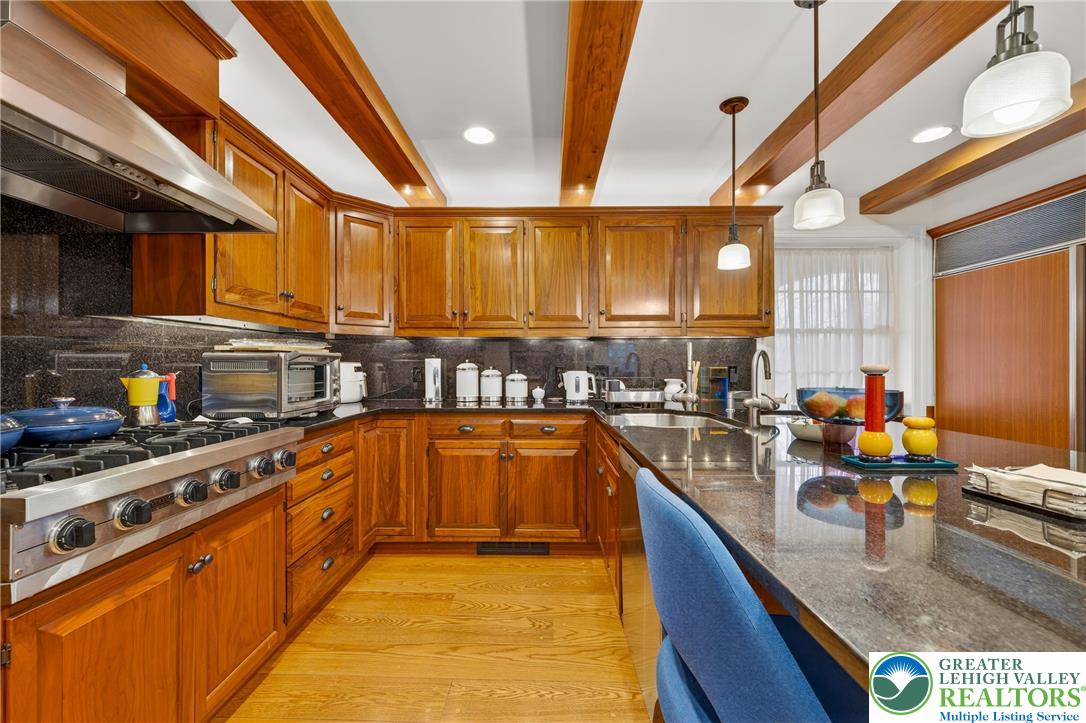 2011 Sycamore Street Bethlehem, PA 18017 - Photo 20 of 96