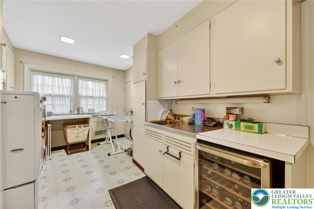 2011 Sycamore Street Bethlehem, PA 18017 - Photo 31 of 96