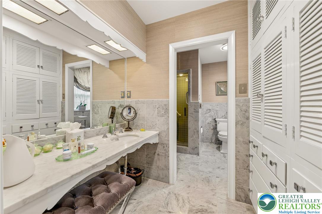 2011 Sycamore Street Bethlehem, PA 18017 - Photo 37 of 96