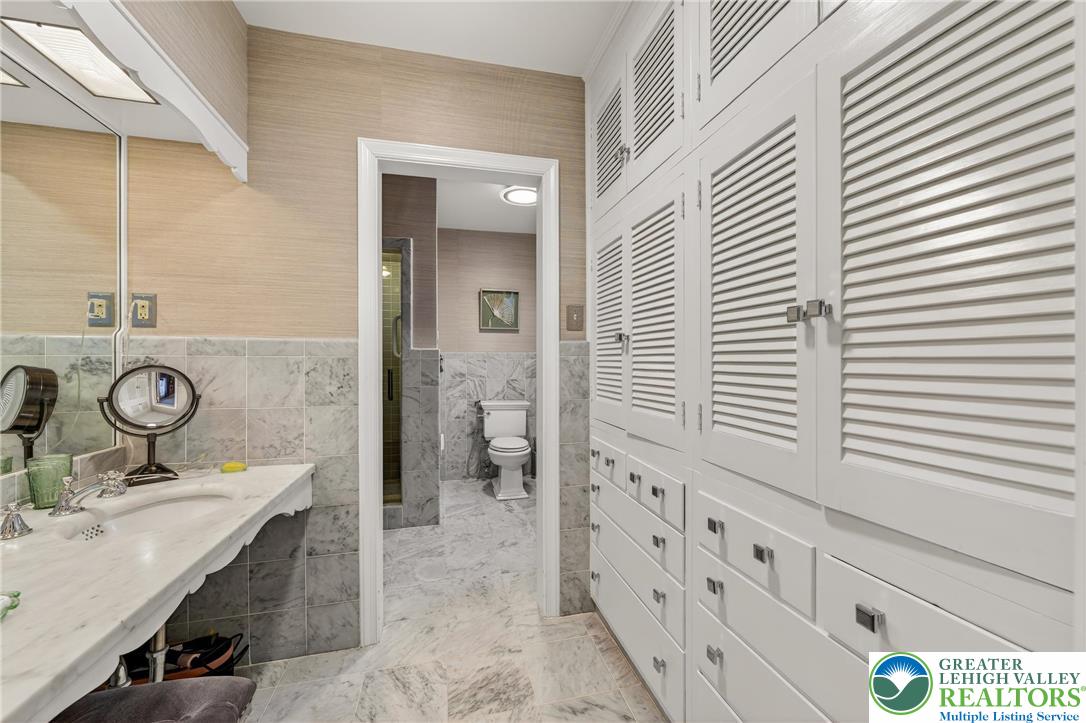 2011 Sycamore Street Bethlehem, PA 18017 - Photo 38 of 96