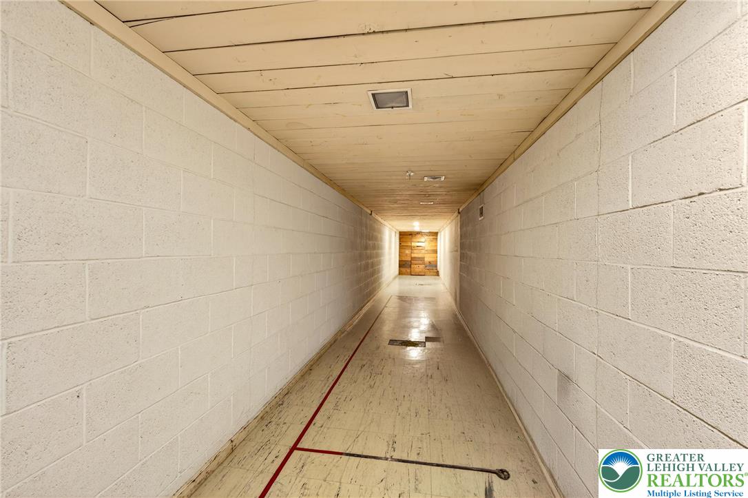 2011 Sycamore Street Bethlehem, PA 18017 - Photo 77 of 96