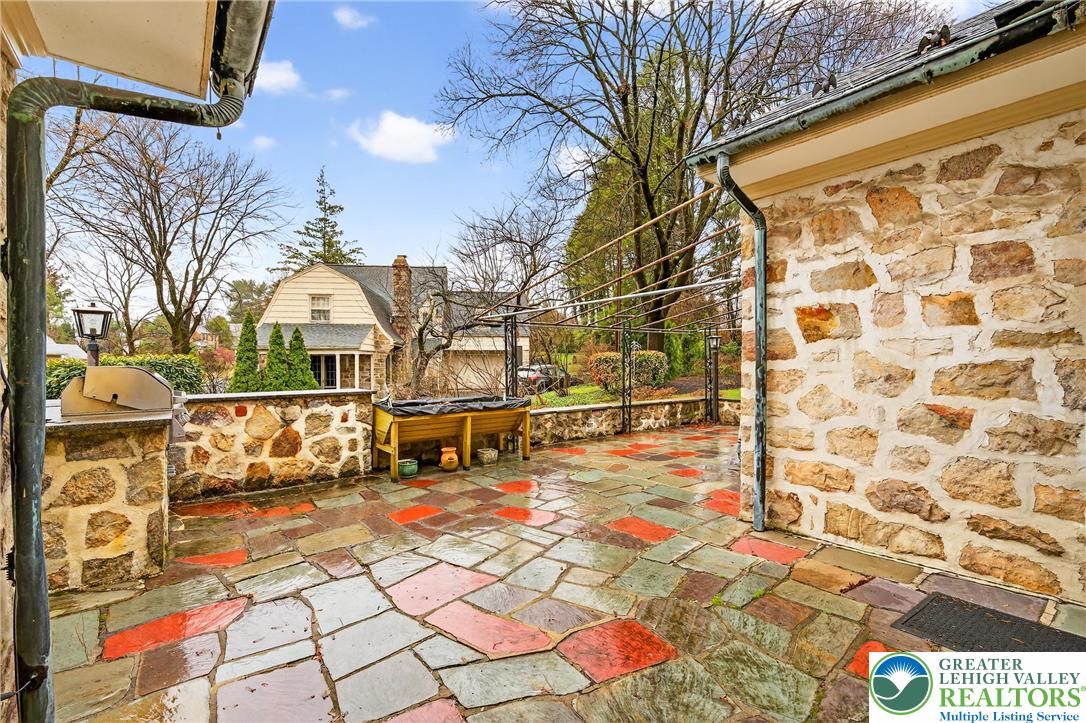 2011 Sycamore Street Bethlehem, PA 18017 - Photo 86 of 96