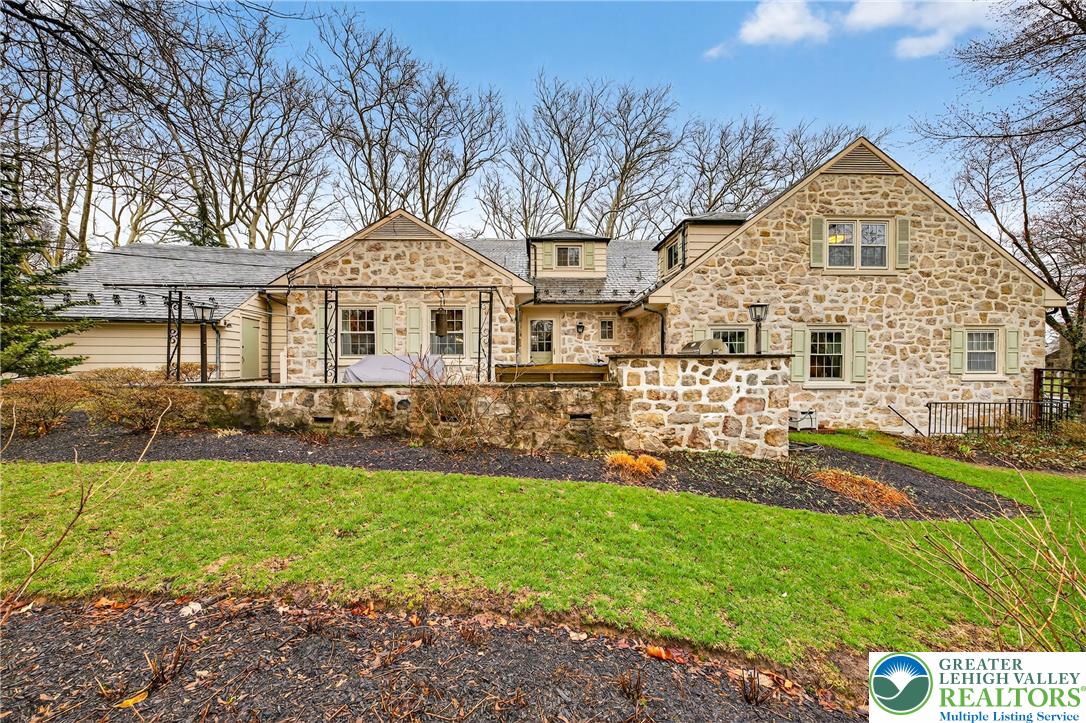 2011 Sycamore Street Bethlehem, PA 18017 - Photo 90 of 96