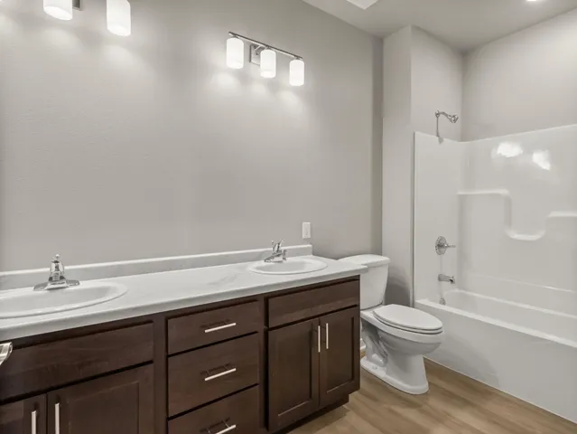 $379,900 | 1601 Wildlife Drive, Unit 4, Kewaskum, WI 53040