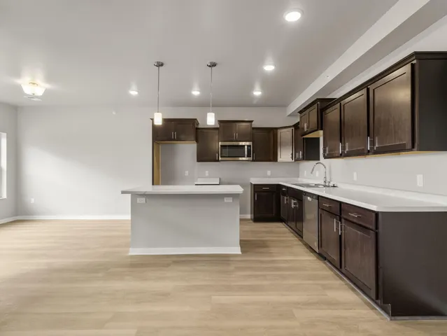 $379,900 | 1601 Wildlife Drive, Unit 4, Kewaskum, WI 53040