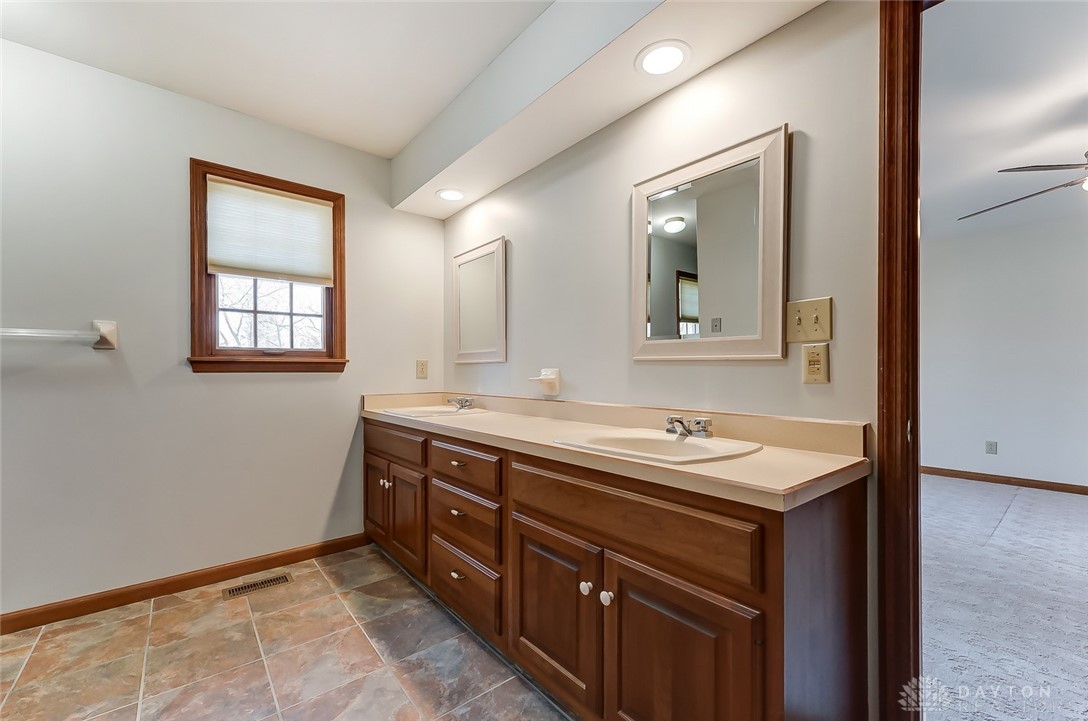 6475 Durban Road Dayton, OH 45459 - Photo 57 of 100 Gallery Image 57