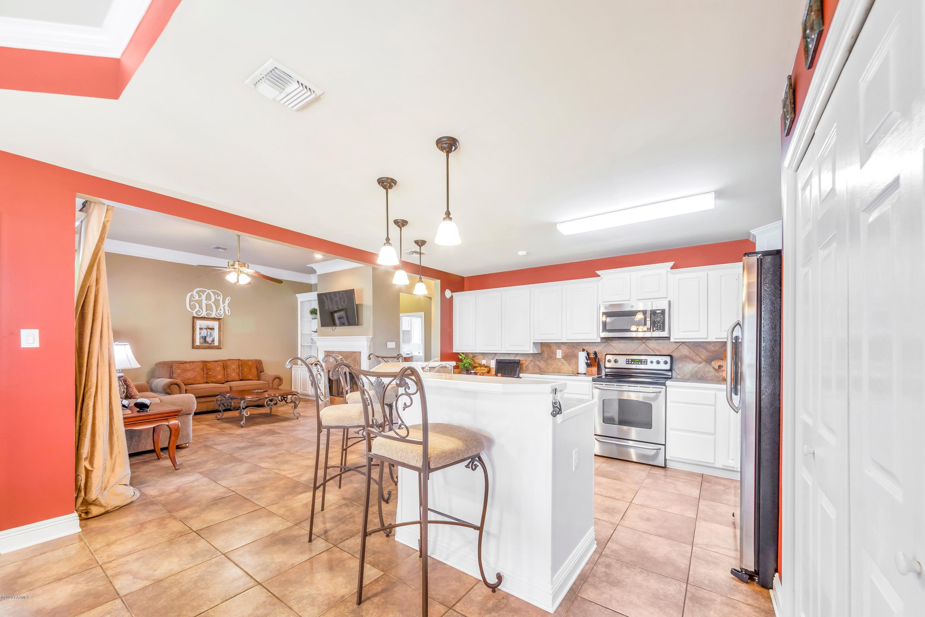 108 Longpointe Road Youngsville, LA 70592 - Photo 9 of 30 Gallery Image 9
