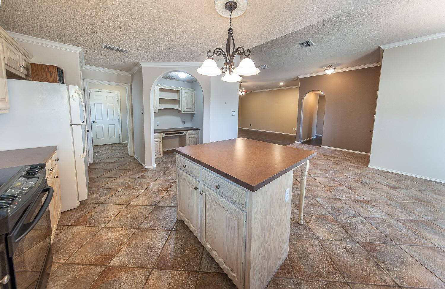 6101 100th Street Lubbock, TX 79424 - Photo 9 of 26 Photo 9