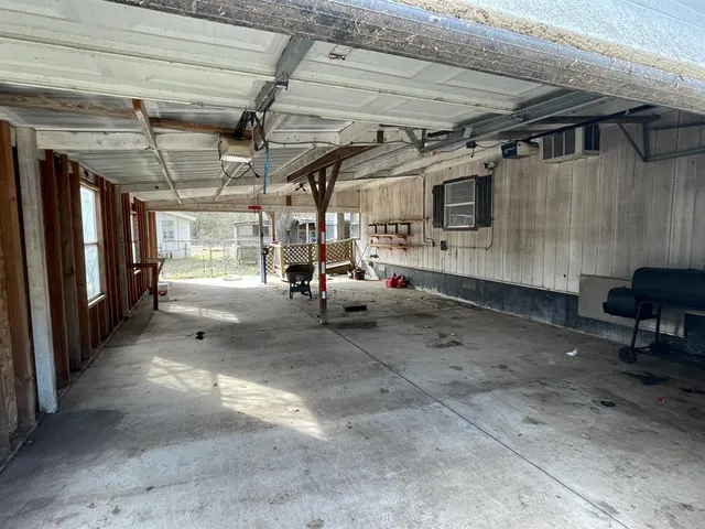 a view of a garage room