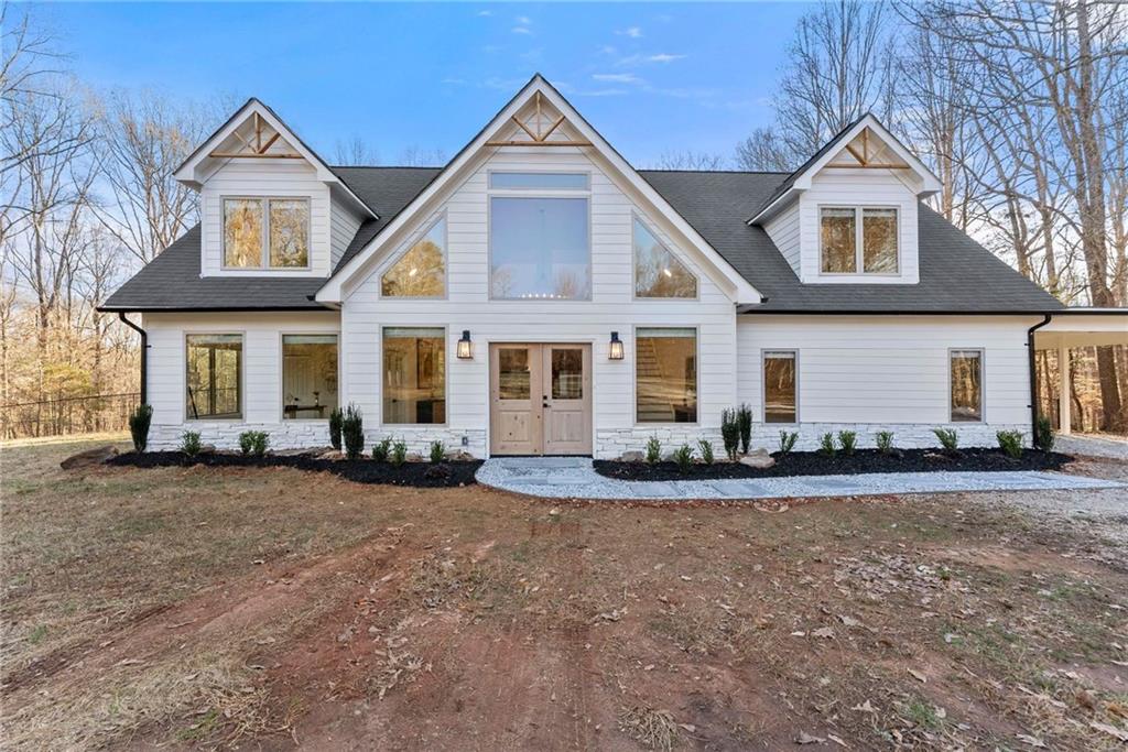 945 Hunter Road Jefferson, GA 30549 - Photo 1 of 62