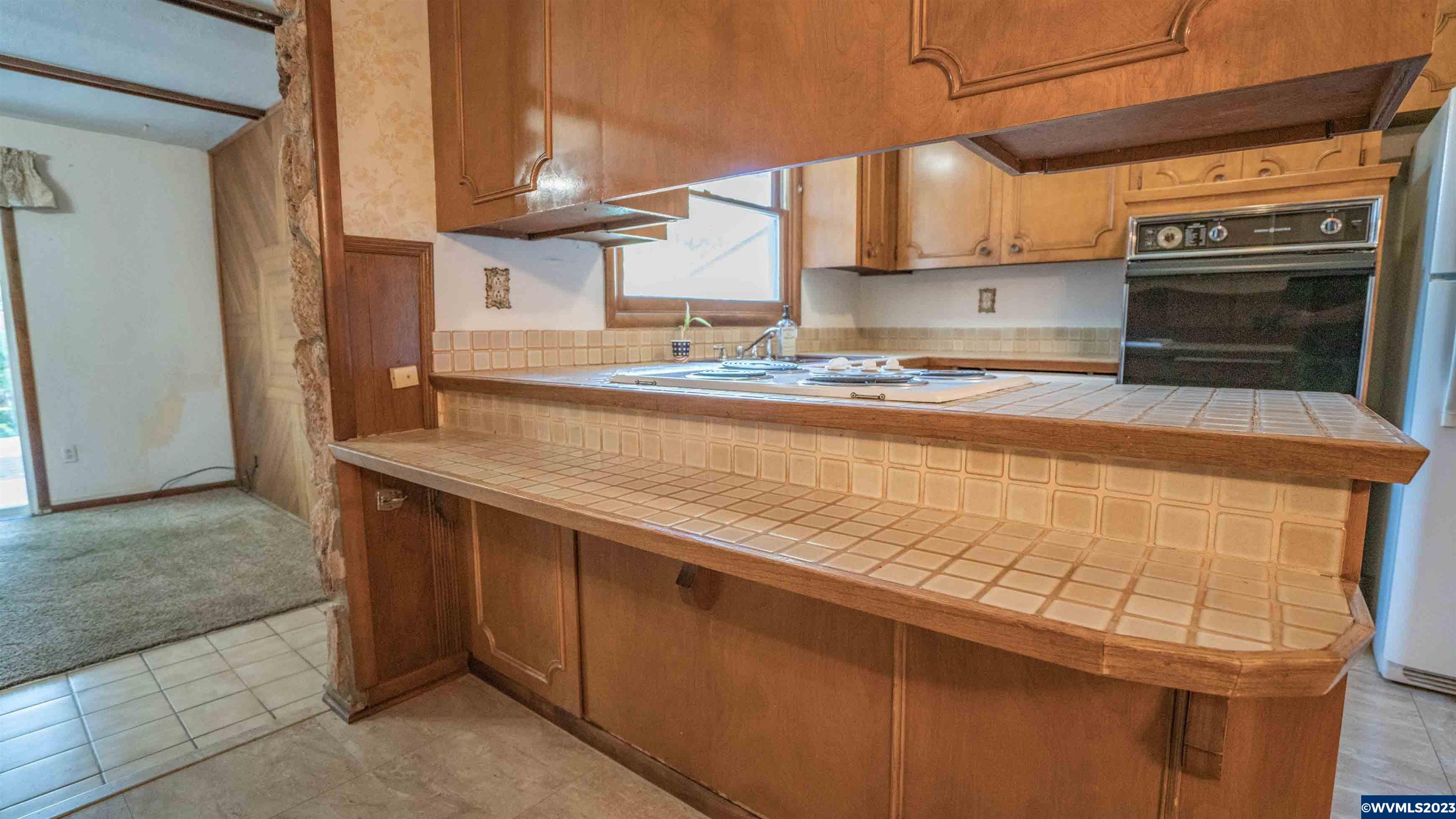 4350 Auburn Road Northeast Salem, OR 97301 - Photo 11 of 42 Gallery Image 11