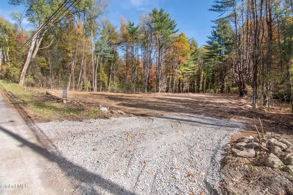 $140,000 | 77 A Sand Hill Road, Greenfield, NY 12833