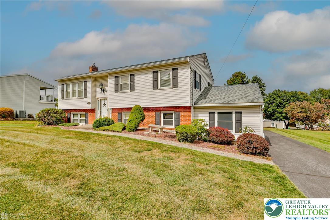 412 Cherry Hill Road Nazareth, PA 18064 - Photo 2 of 58 Gallery Image 2