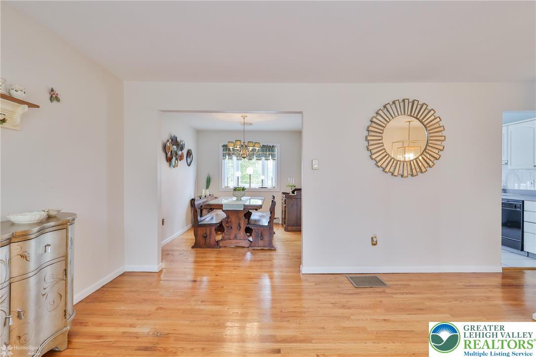 412 Cherry Hill Road Nazareth, PA 18064 - Photo 9 of 58 Gallery Image 9