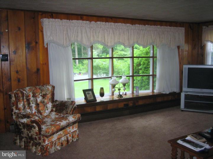 1660 Bahr Road Pottstown, PA 19464 - Photo 12 of 19 Gallery Image 12