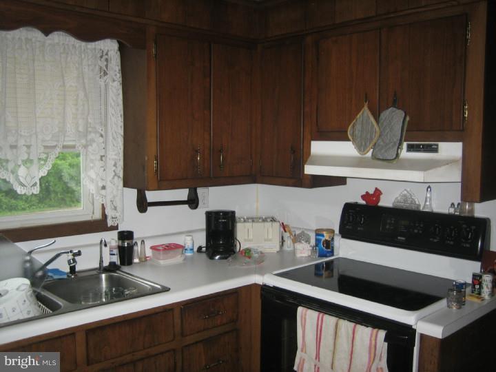 1660 Bahr Road Pottstown, PA 19464 - Photo 15 of 19 Gallery Image 15
