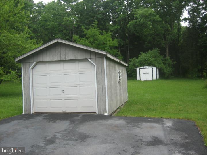 1660 Bahr Road Pottstown, PA 19464 - Photo 5 of 19 Gallery Image 5