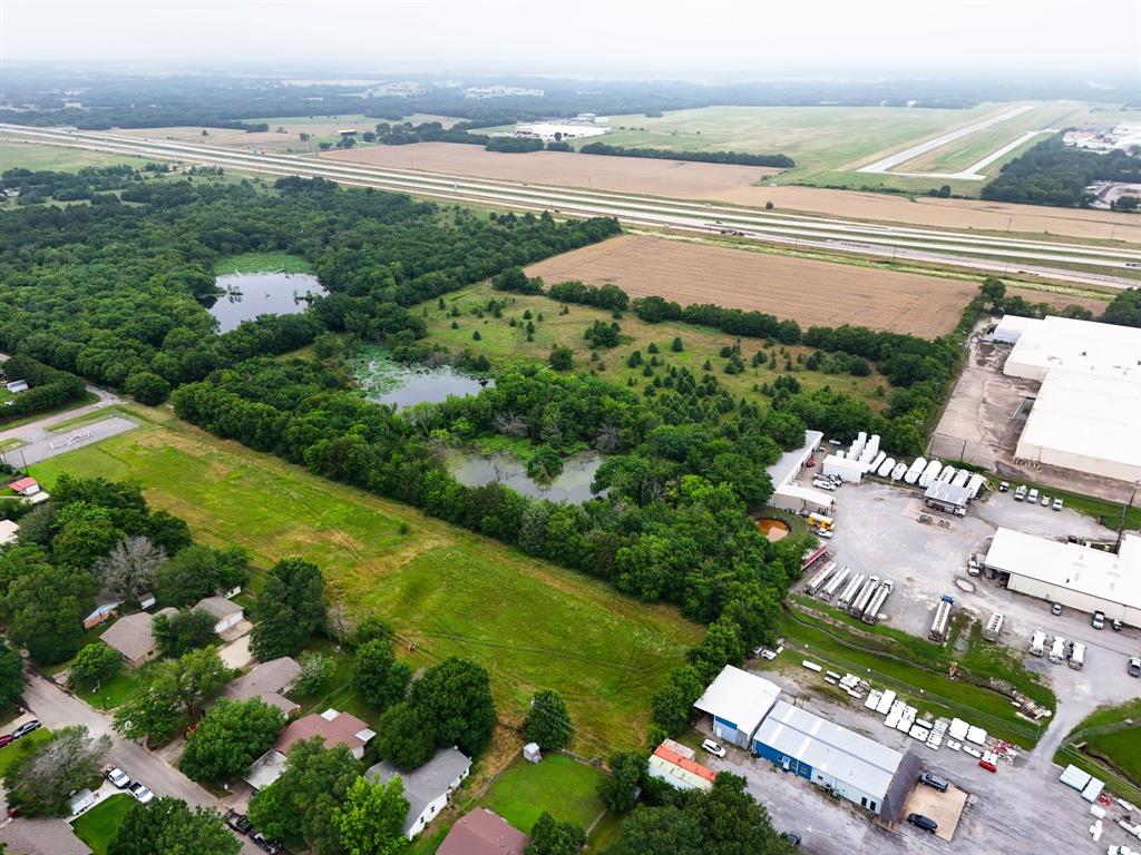 0 West White Street Bonham, TX 75418 - Photo 9 of 13 a view of a city with ocean view