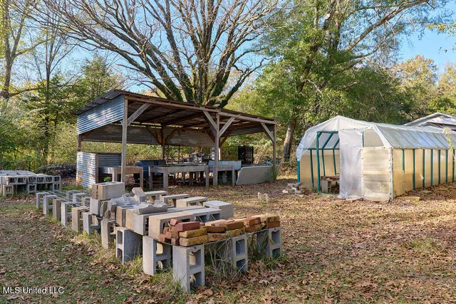 $230,000 | 1541 Frank Hall Road, Bolton, MS 39041