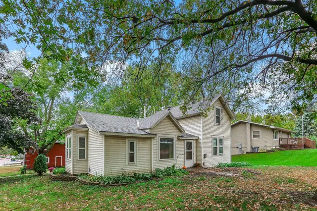 $194,900 | 101 North Mill Street, Kasota, MN 56050