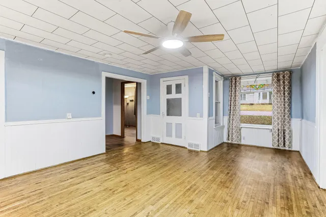 $194,900 | 101 North Mill Street, Kasota, MN 56050