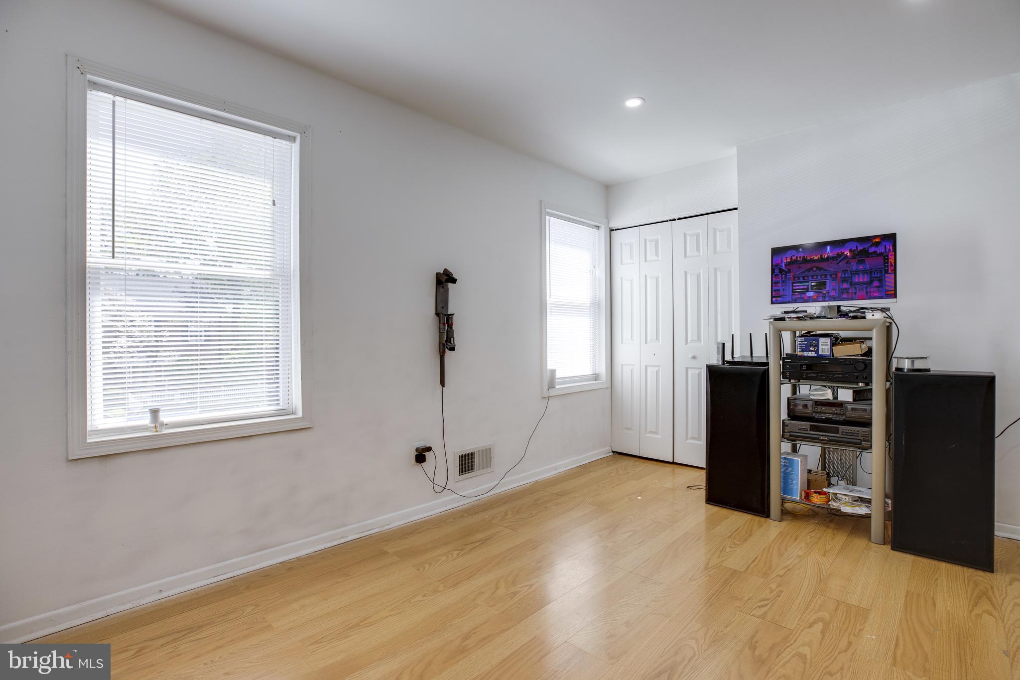 9298 Taney Road Manassas, VA 20110 - Photo 16 of 17 Gallery Image 16