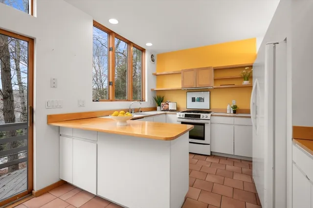 $1,690,000 | 55 Grove Hill Park, Newton, MA 02460