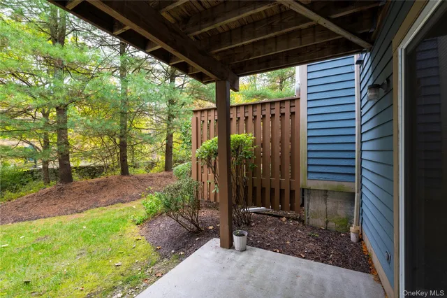 a view of a walk in closet
