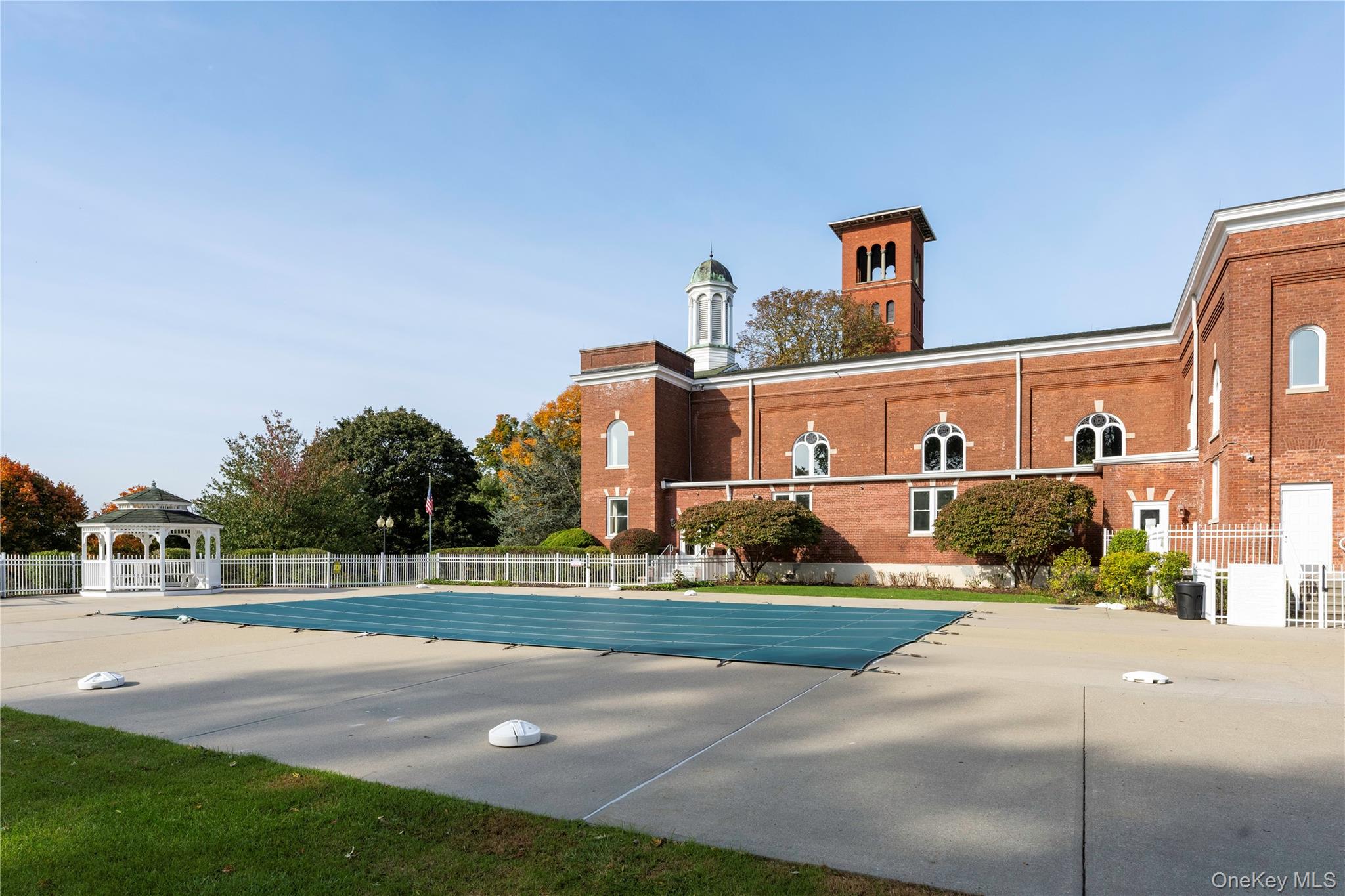 5704 Manor Drive Peekskill, NY 10566 - Photo 32 of 39 a front view of a house with a yard