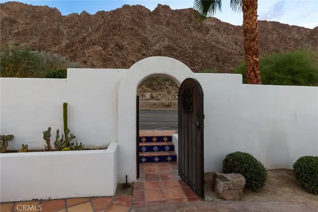 a house view with a outdoor space