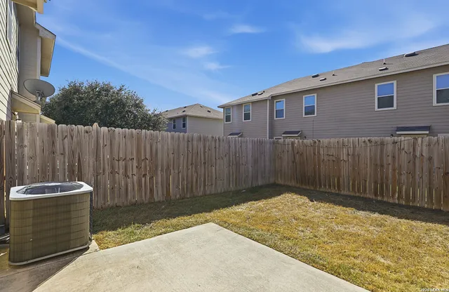 $1,450 | 16819 Dancing Ava, Unit 2, Selma, TX 78154