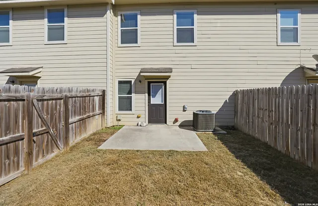 $1,450 | 16819 Dancing Ava, Unit 2, Selma, TX 78154