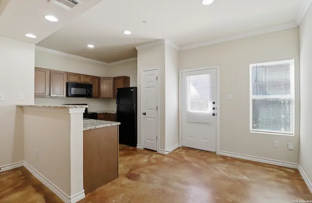 $1,450 | 16819 Dancing Ava, Unit 2, Selma, TX 78154