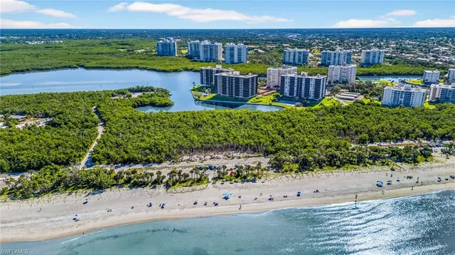 $20,000 | 285 Grande Way, Unit 705, Naples, FL 34110